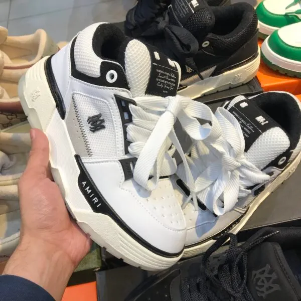 AMR Sneakers