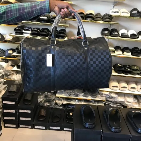 LVTN Leatherite material Bag