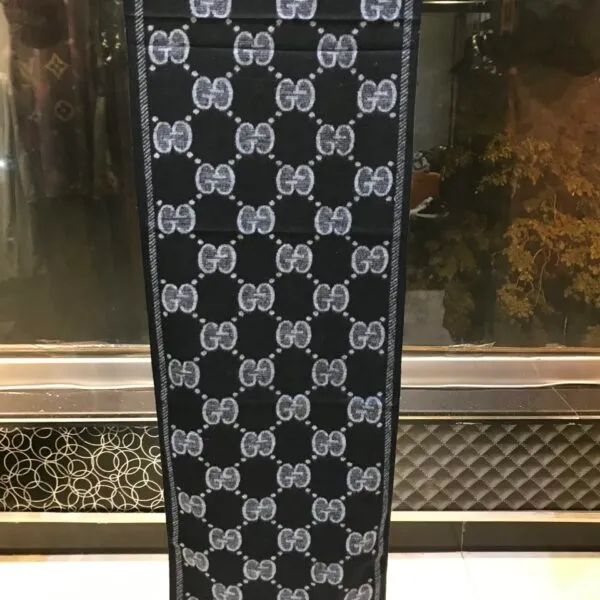 GCI Scarf