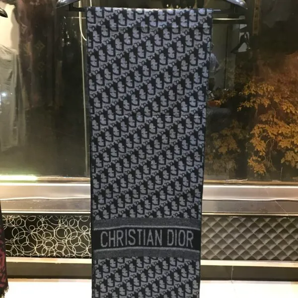 DIR Scarf