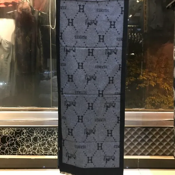 HRMS Scarf